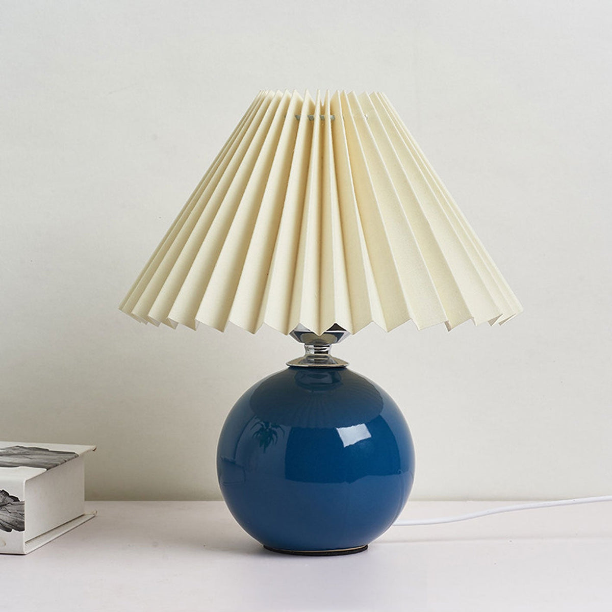 Nordic Minimalist Pleated Table Lamp