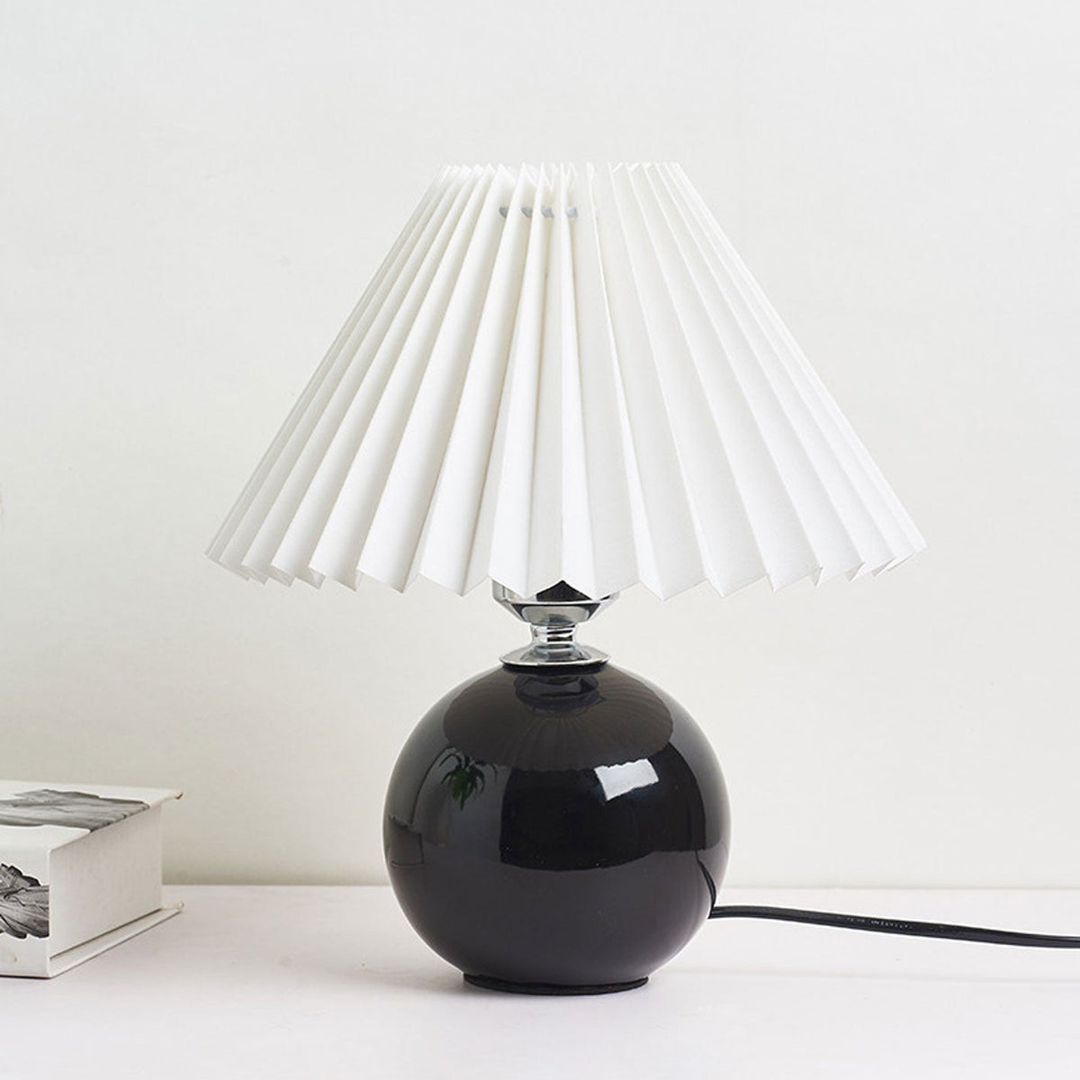 Nordic Minimalist Pleated Table Lamp