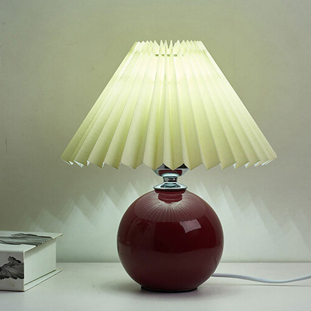 Nordic Minimalist Pleated Table Lamp