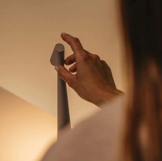 Wireless Nordic Minimalist LED Table Lamp | Modern Light